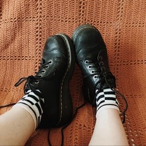 Dr Martens | Vintage Style 8651 Lace Up Platforms